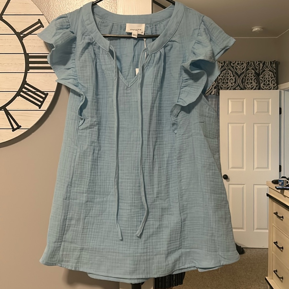 Linen Ruffle shoulder top